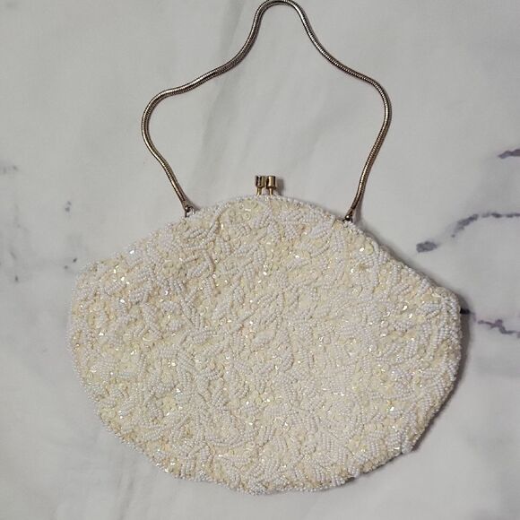 Vintage La Regale Elegant Cream Beaded Clutch - Picture 3 of 6